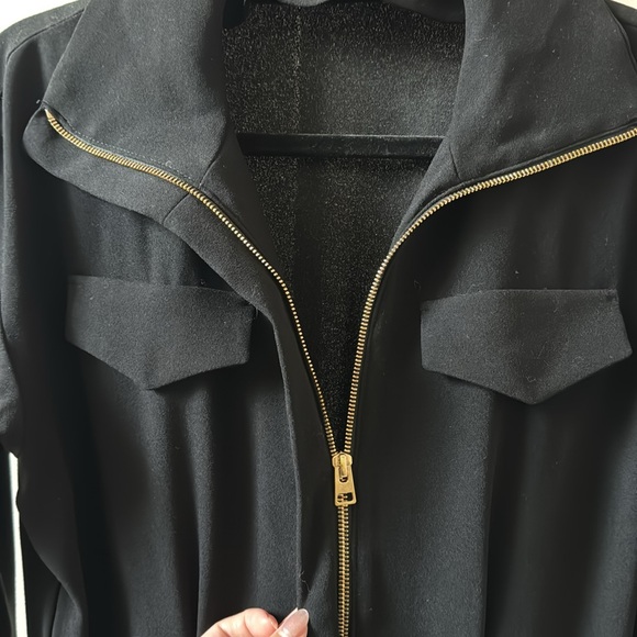 Maje black crepe jumpsuit gold hardware sz 40 - Picture 9 of 12